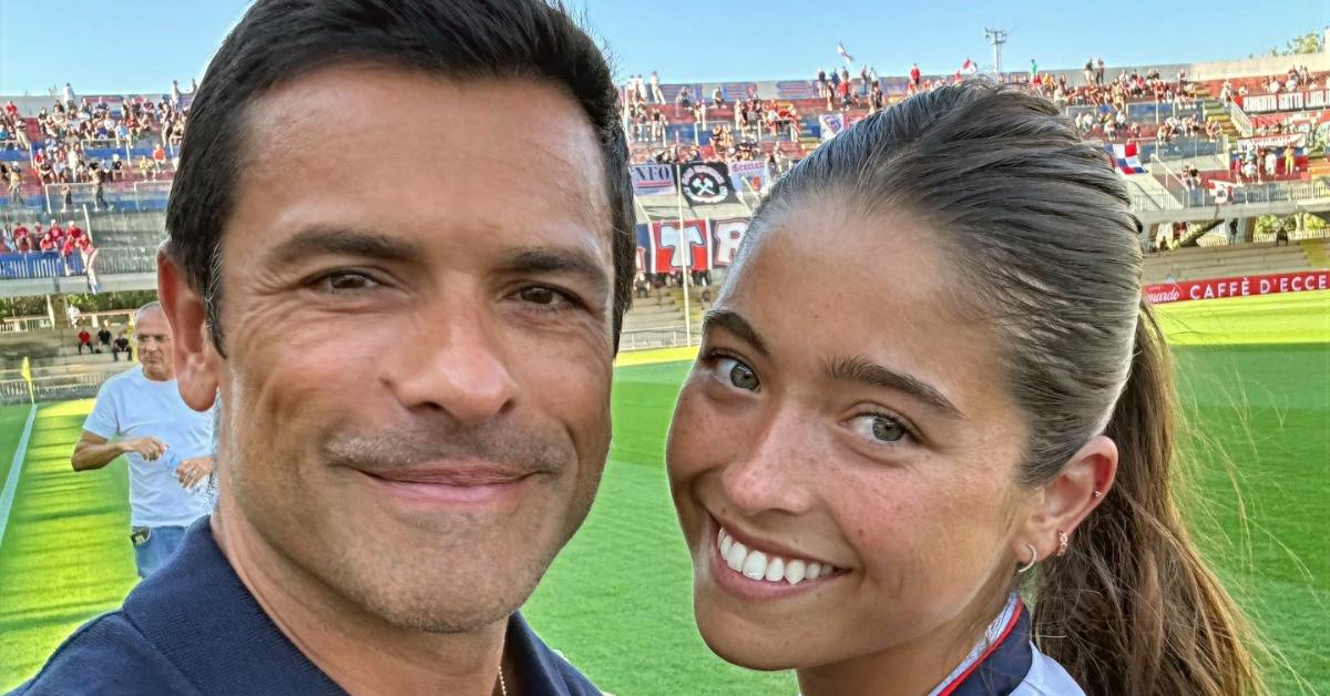 kelly ripa gushes husband mark consuelos fathers day best dad live