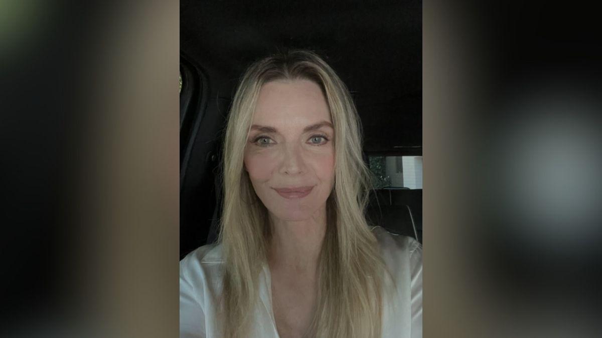 michelle pfeiffer most stunning selfies photos