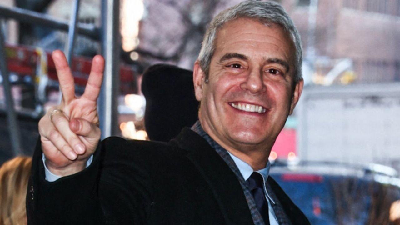 image of Cohen revealed that his son, Ben, found Alice hilarious while watching the classic sitcom.