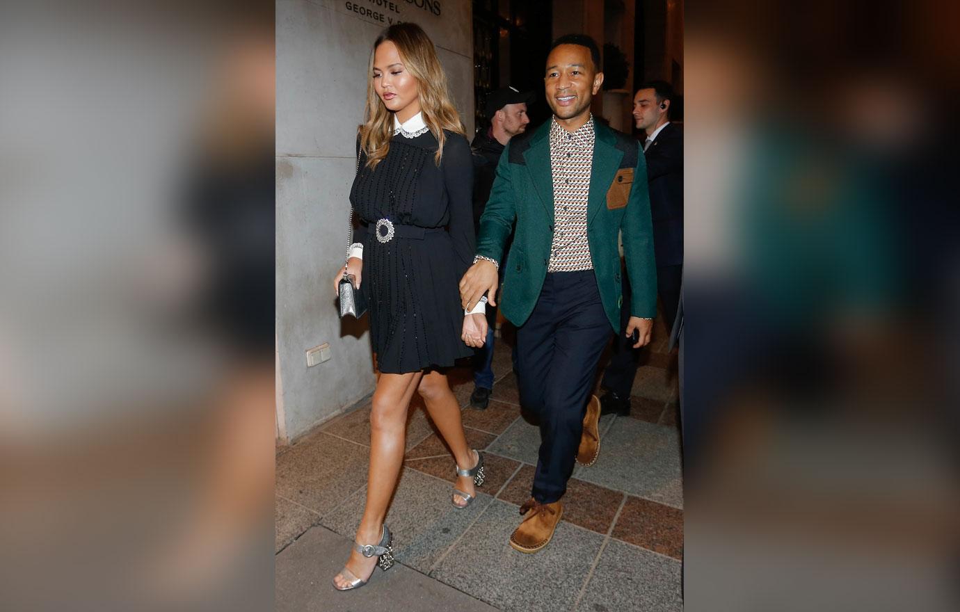 John Legend Chrissy Teigen Paris Hotel 06