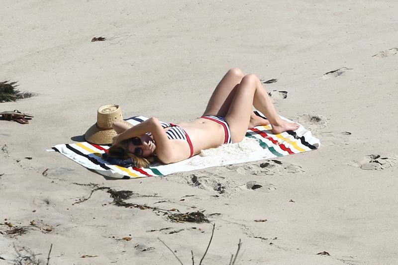 *EXCLUSIVE* Lana Del Rey shows off her sensational curves in Malibu