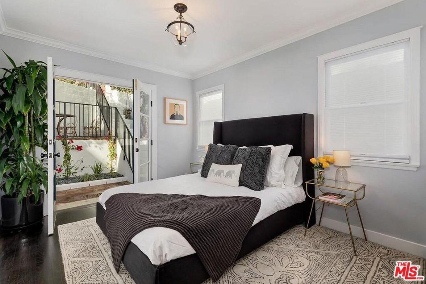 Margot Robbie Lists Home In Hollywood Heights