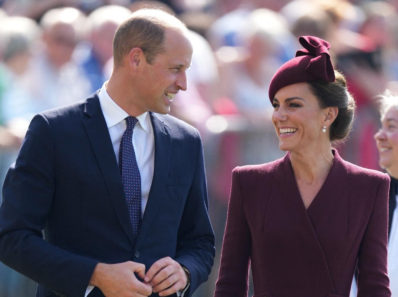 kate middleton trying outshine prince harry meghan markles fighting back