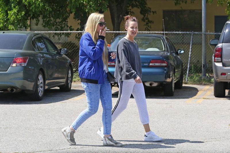 Amanda Bynes spends her 31st birthday feeding homeless people in the Van Nuys suburb of LA. The actress &#8211; who lives a quieter life away from the spotlight these days &#8211; was accompanied by her life coach, Joy Stevens.