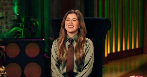 kelly clarkson announces talk show is ending after seasons what to know