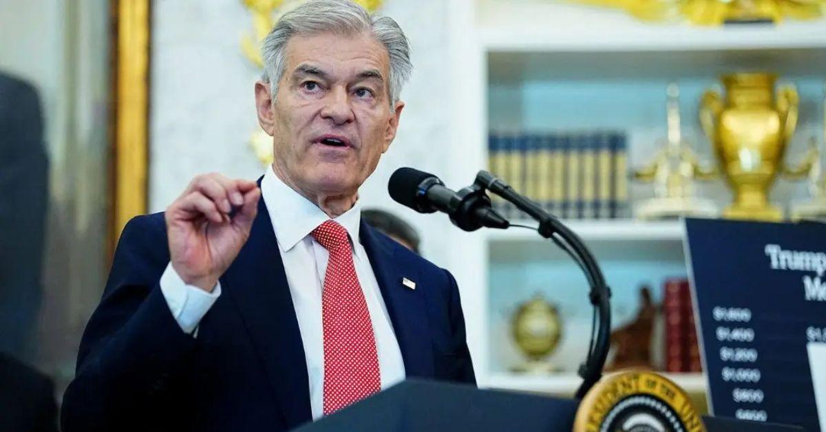 image of Dr. Mehmet Oz told federal employees to 'practice portion control' this holiday season.