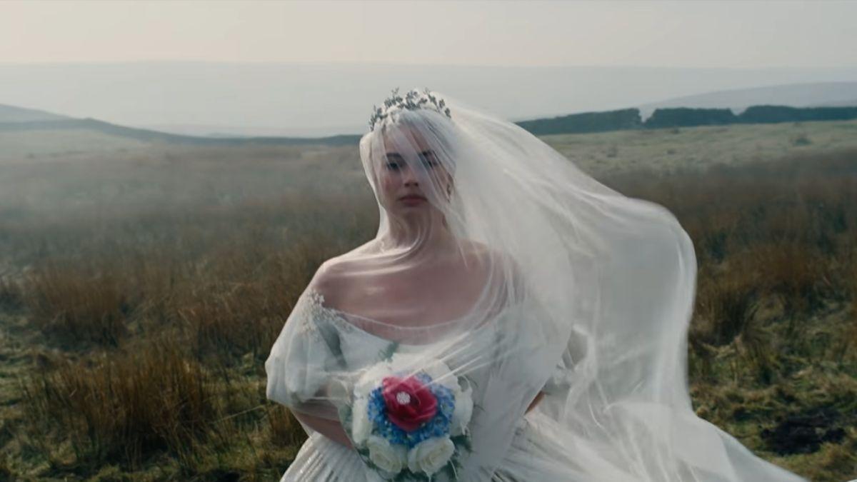 wuthering heights all about the adaptation starring margot robbie