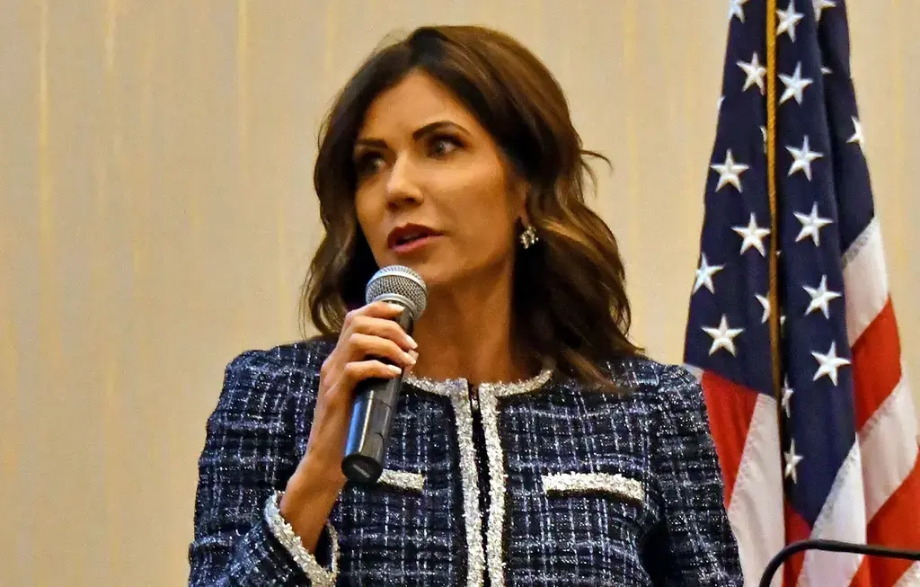 donald trump defends kristi noem controversial dog killing story