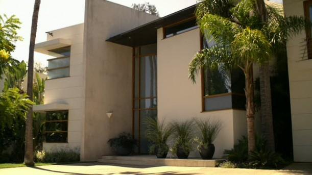 Modernfamilyhouse_ _2.jpg