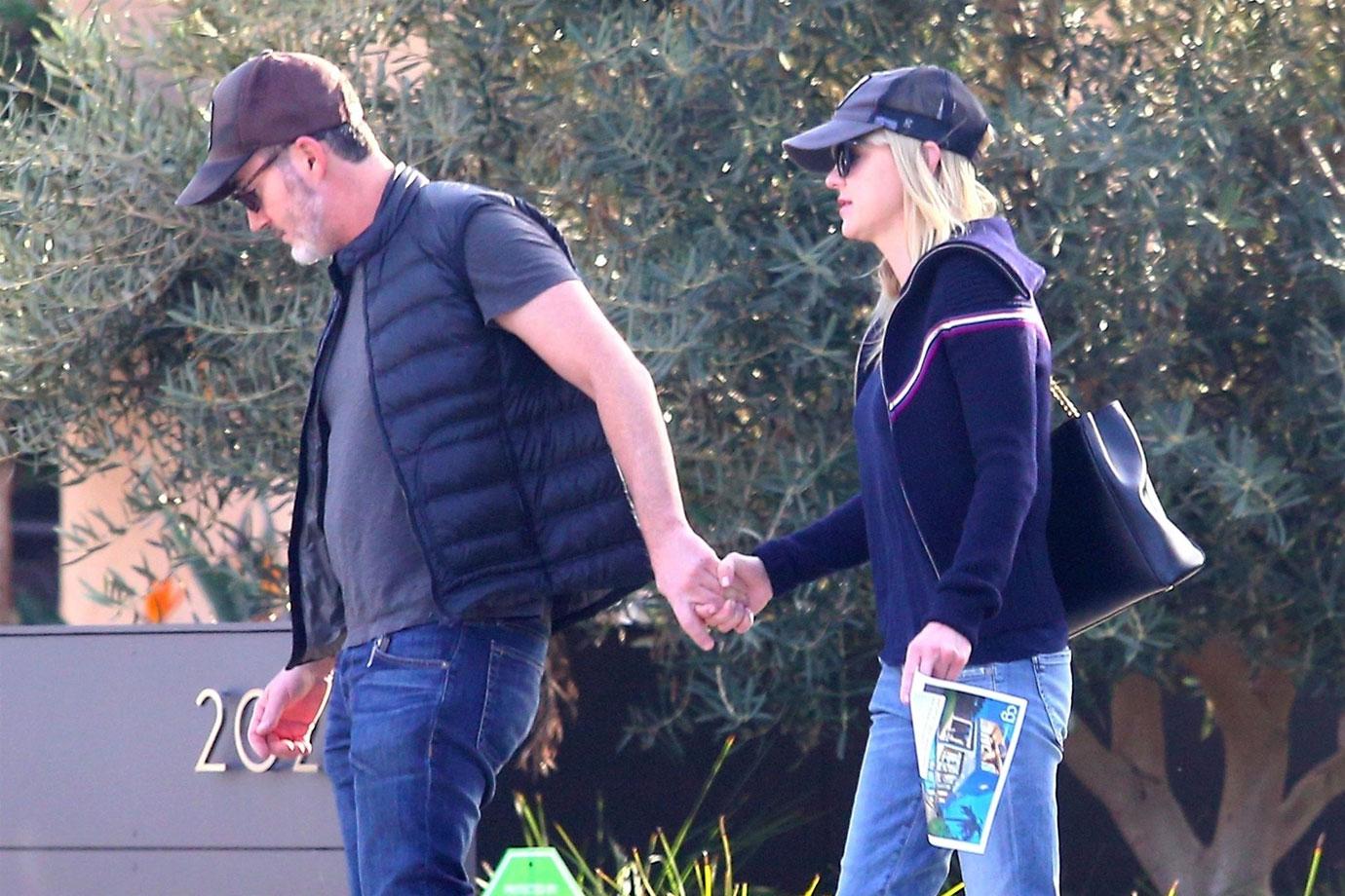 Anna faris boyfriend house hunting