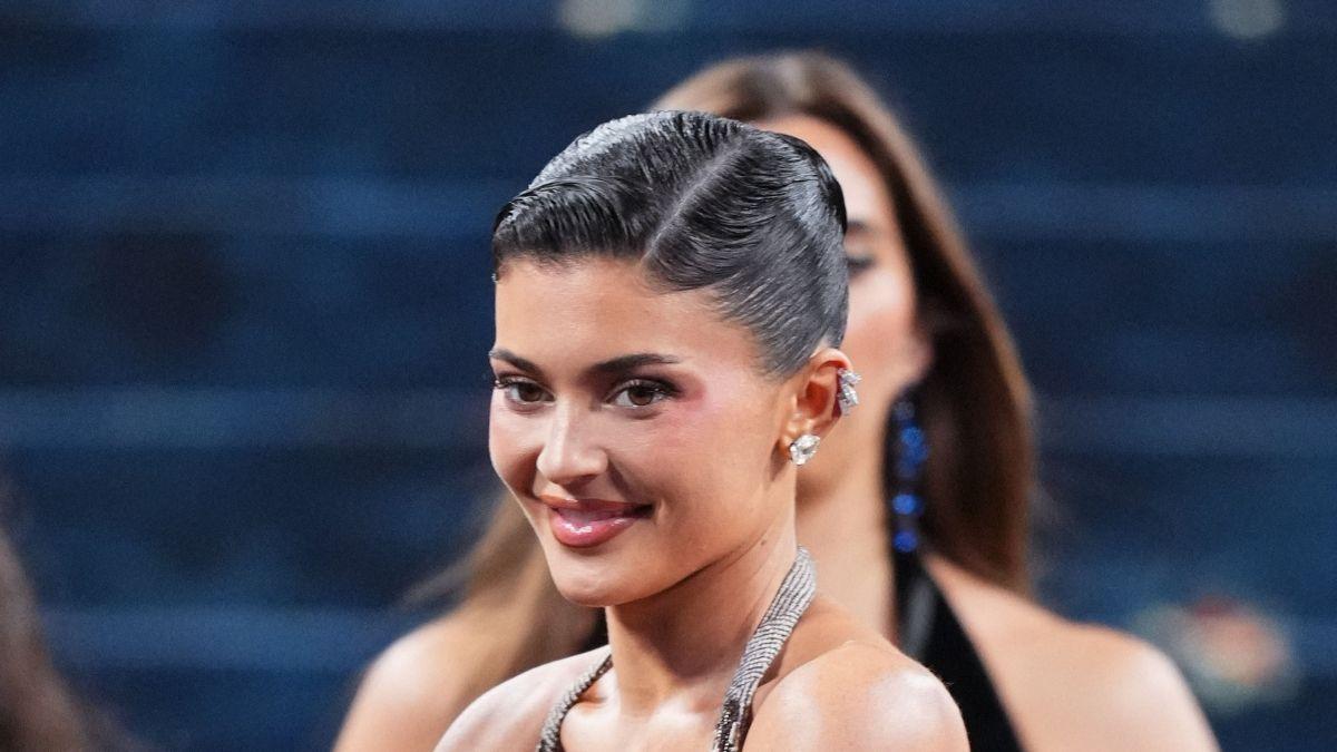 image of https://cms.emg.inc/documents/4e9b5d60-09ed-11f1-a4e2-abbe6624cc26