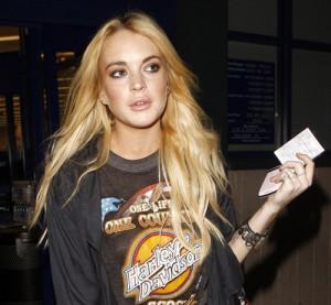 2010__07__Lindsay_Lohan_July19news 300&#215;277.jpg