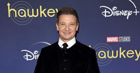 jeremy renner call released home from hospital