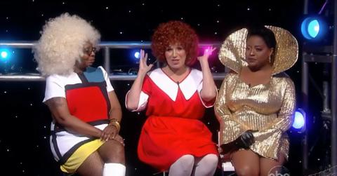 Image of 'The View' cast