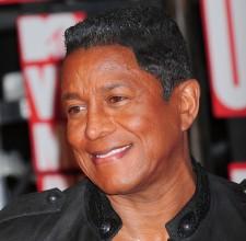 2009__10__wenn5352496 225×220.jpg