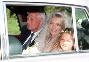 2011__07__Kate_Moss_Weds_July1news00 300&#215;210.jpg