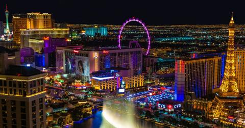 what makes las vegas the gambling capital of the world