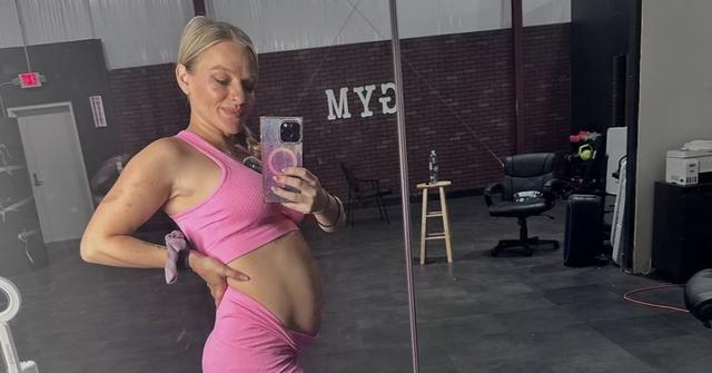Mackenzie McKee Shows Off Post-Baby Body After Welcoming Twins