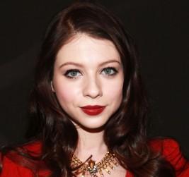 2010__10__okmagazine horoscopes michelletrachtenberg 267×300.jpg