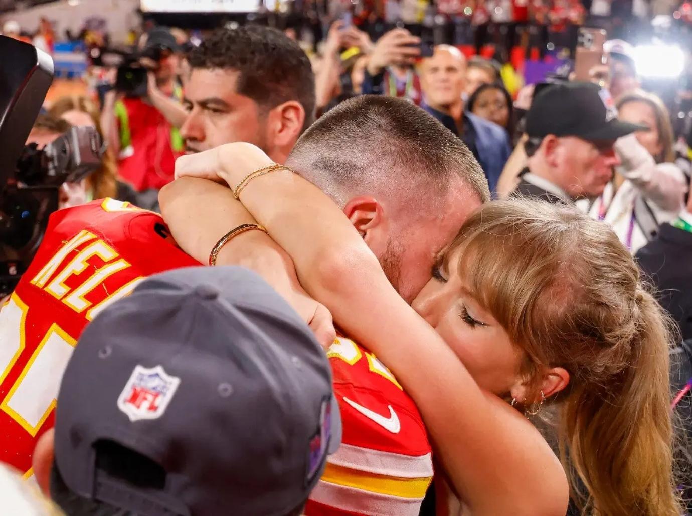 travis kelce pressure propose taylor swift dating one year