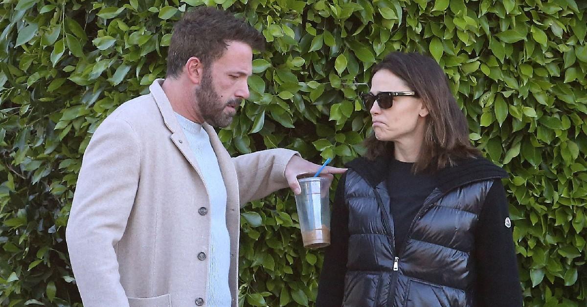 jennifer garner obligated police ben affleck behavior jennifer lopez