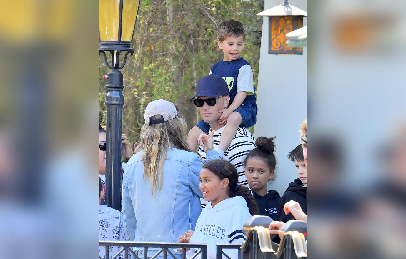 tom brady gisele disneyland