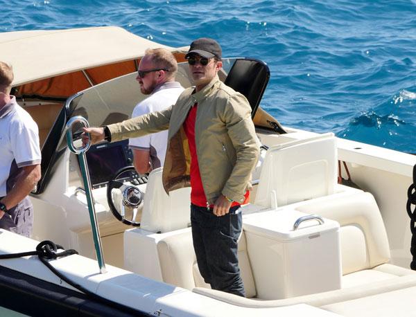 Playboy Orlando Bloom Yachting After Katy Perry Cheating Scandal!