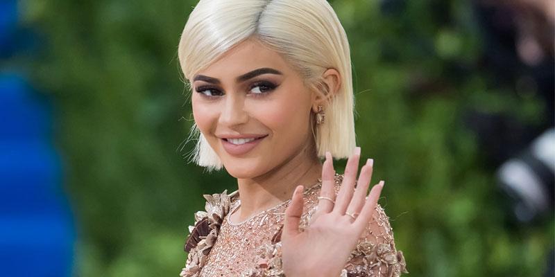 Fans expect kylie jenner pregnancy reveal after khloe kardashian ok pp