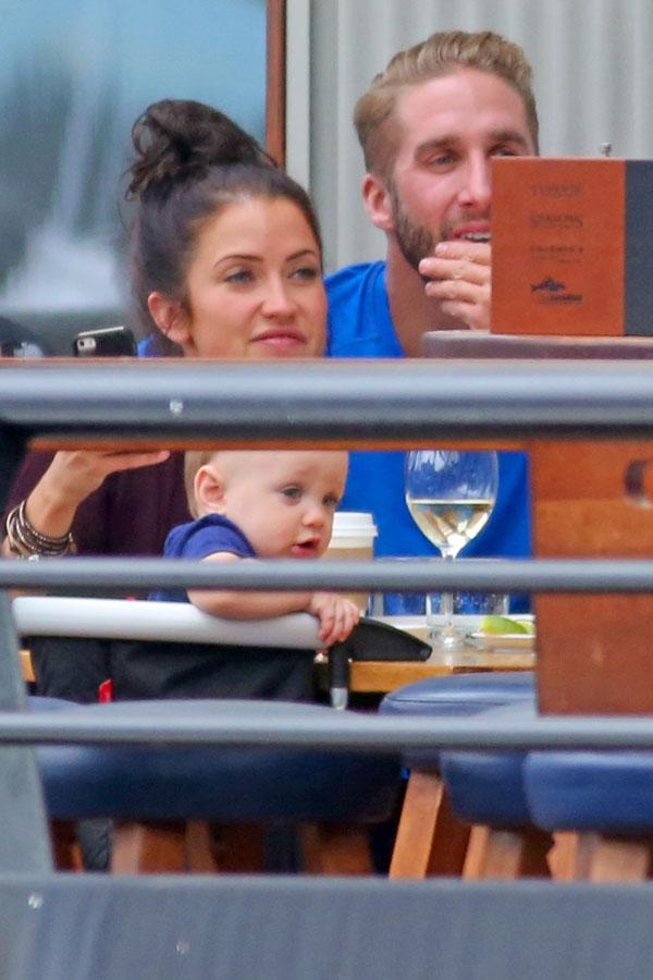 Kaitlyn bristowe shawn booth baby pics 02