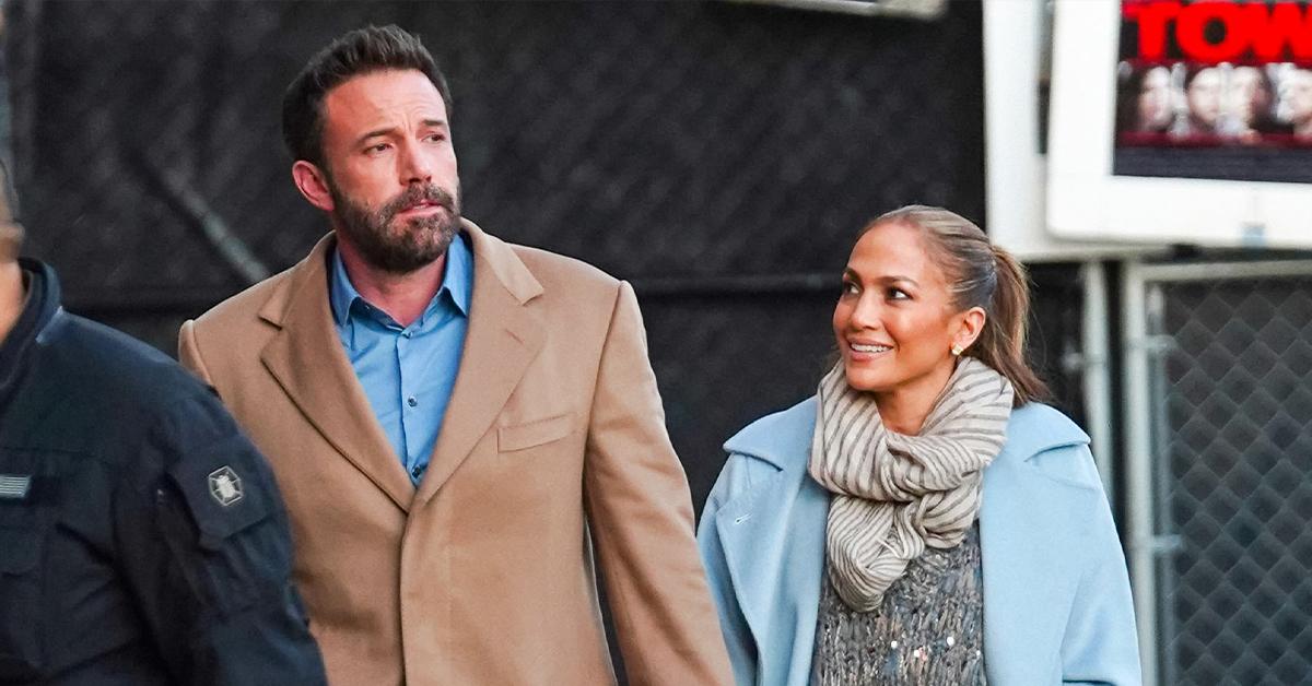 Jennifer Lopez & Ben Affleck All Loved-Up On Day Out With Kids