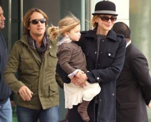 2010__11__Nicole_Keith_Nov18_81a 300×243.jpg