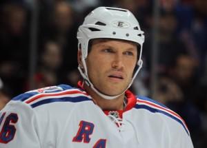 2011__08__Sean Avery Aug5ne 300&#215;215.jpg