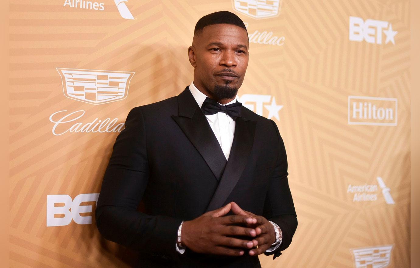 Leonardo DiCaprio Presents Jamie Foxx With Award At ABFF