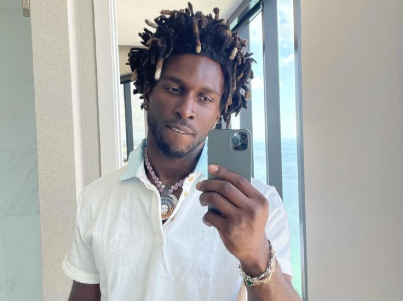 rapper saintjhn gallery image