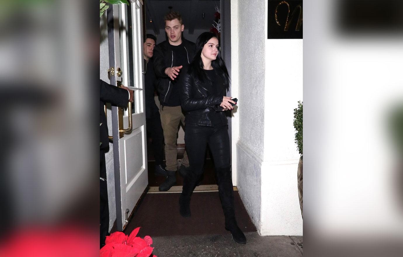 Ariel Winter Levi Meaden Leave Dinner Split