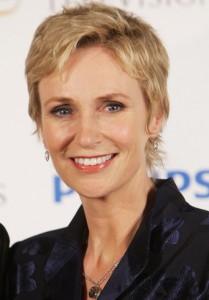 2010__07__okmagazine horoscopes janelynch 209&#215;300.jpg