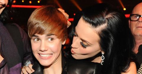 2010 American Music Awards – Roaming Inside