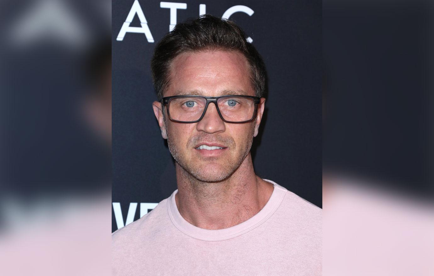 devon sawa playing flawed twin fathers chucky