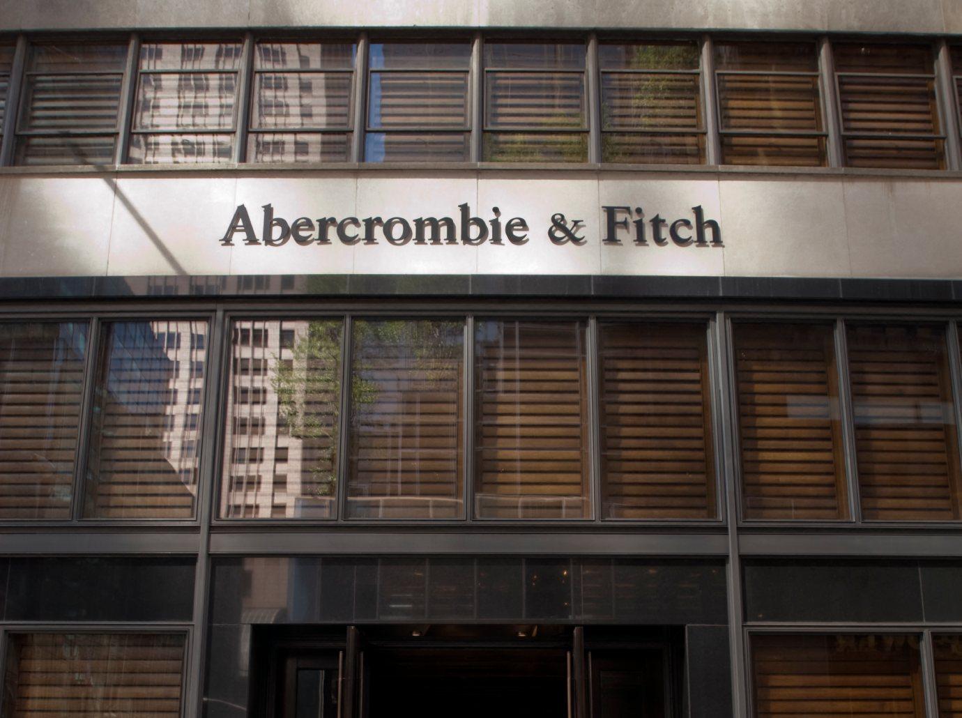 former abercrombie fitch ceo mike jeffries arrested