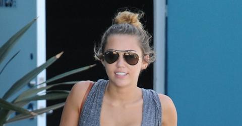 Miley cyrus april5 015_m.jpg