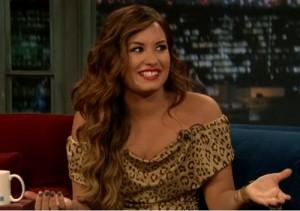 2011__09__Demi Lovato Spanish Sep21neb 300×211.jpg