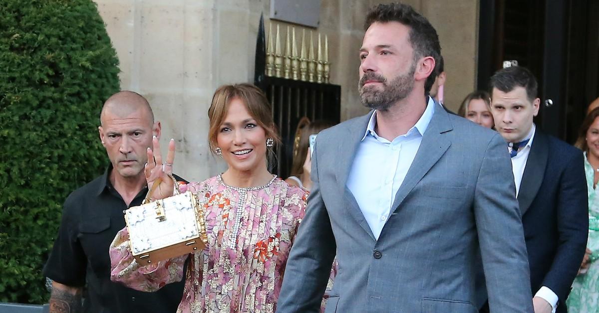 ben affleck jennifer lopez celebrate birthday dinner paris