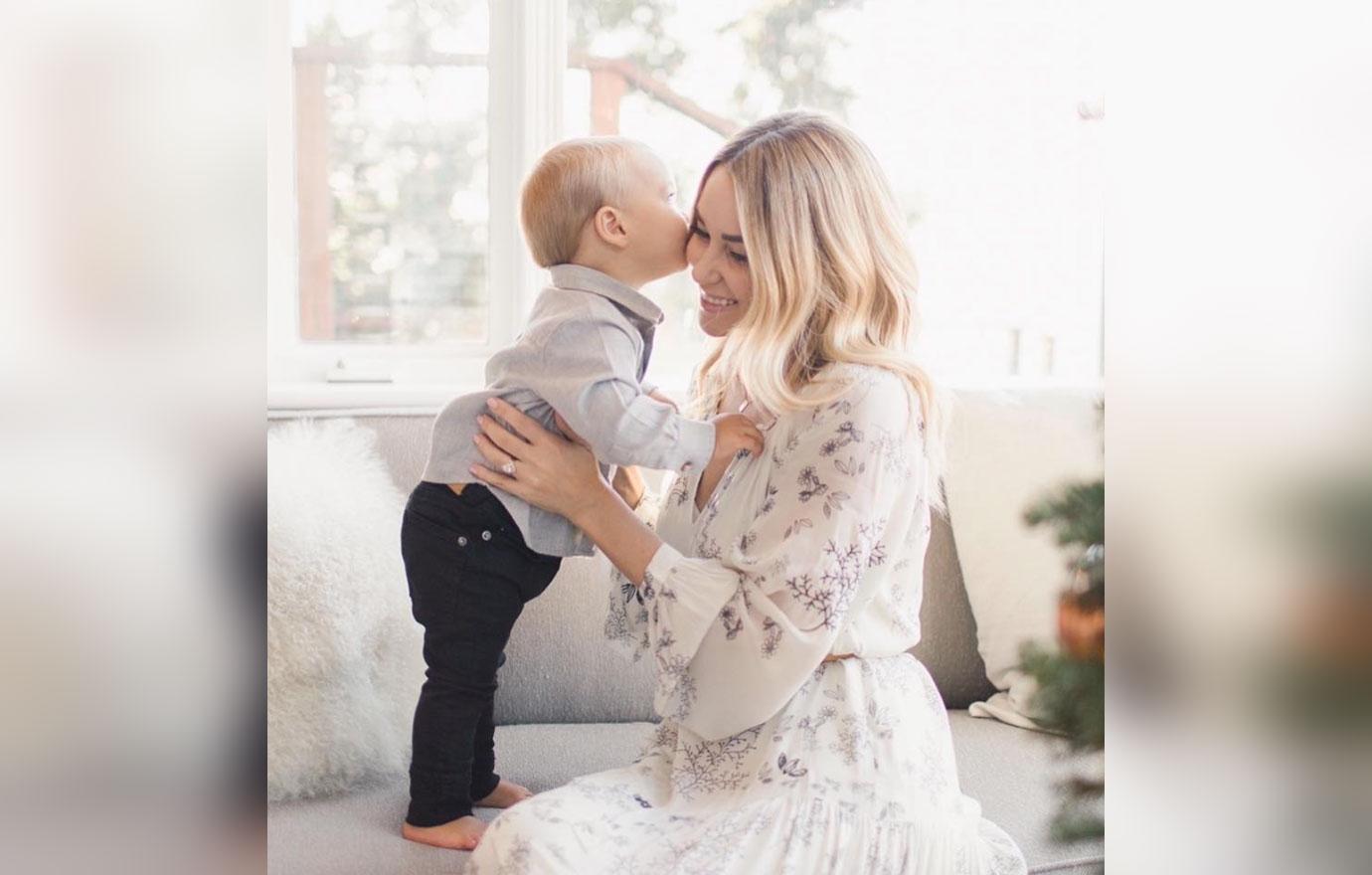 lauren-conrad-breastfeeding-1