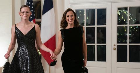 jennifergarnervioletstressedpp