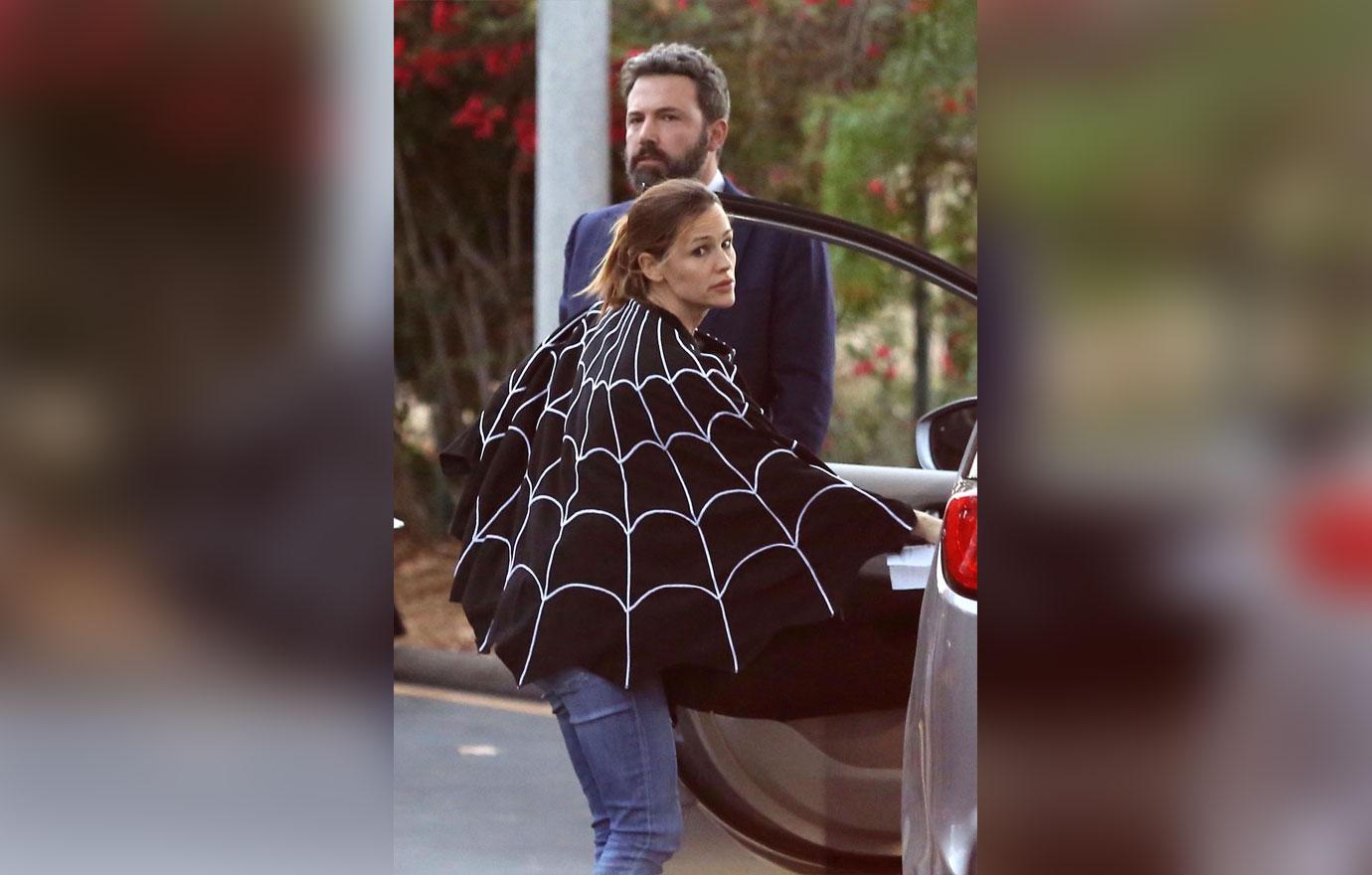 Ben Affleck and Jennifer Garner take their kids trick or treating in Malibu