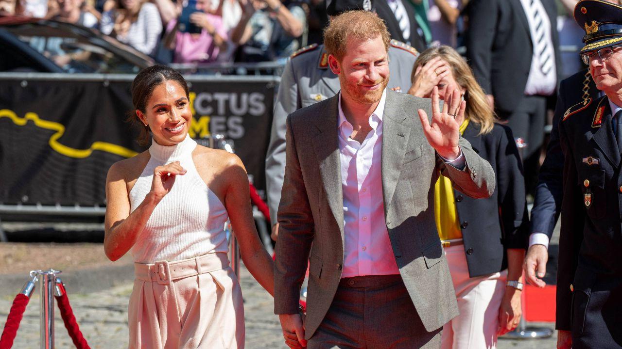 image of harry and meghan 