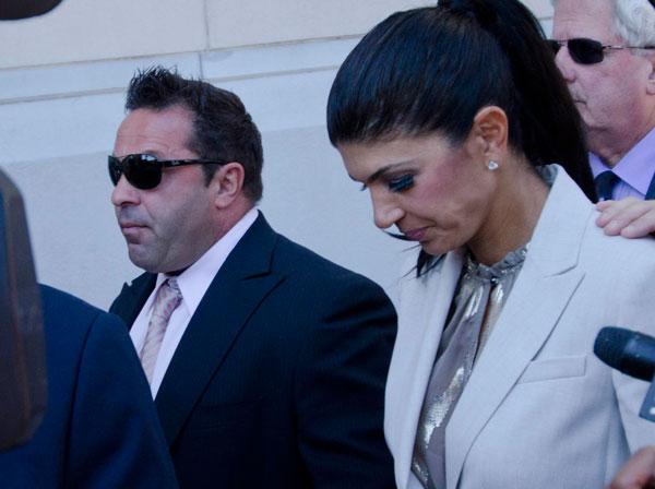 Report Joe Giudice Cheated On Teresa With Model Weeks Before She Reported To Prison