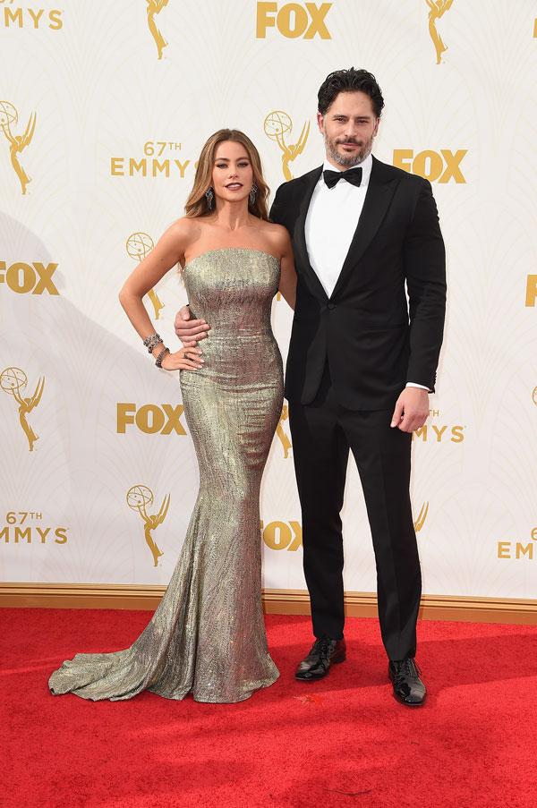 Sofia vergara 2015 emmy red carpet