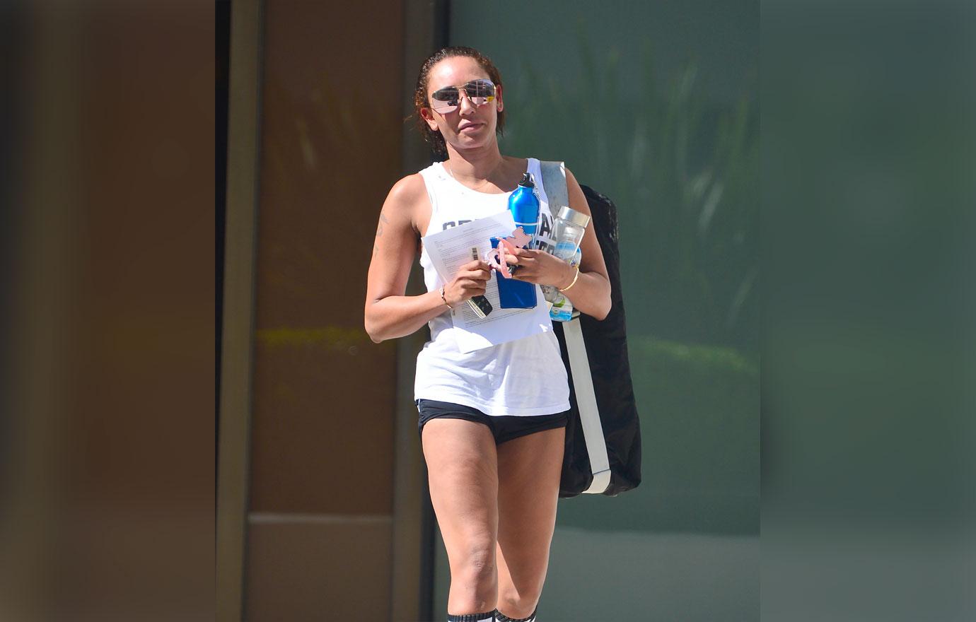 Mel b hot yoga preparing for rehab 4