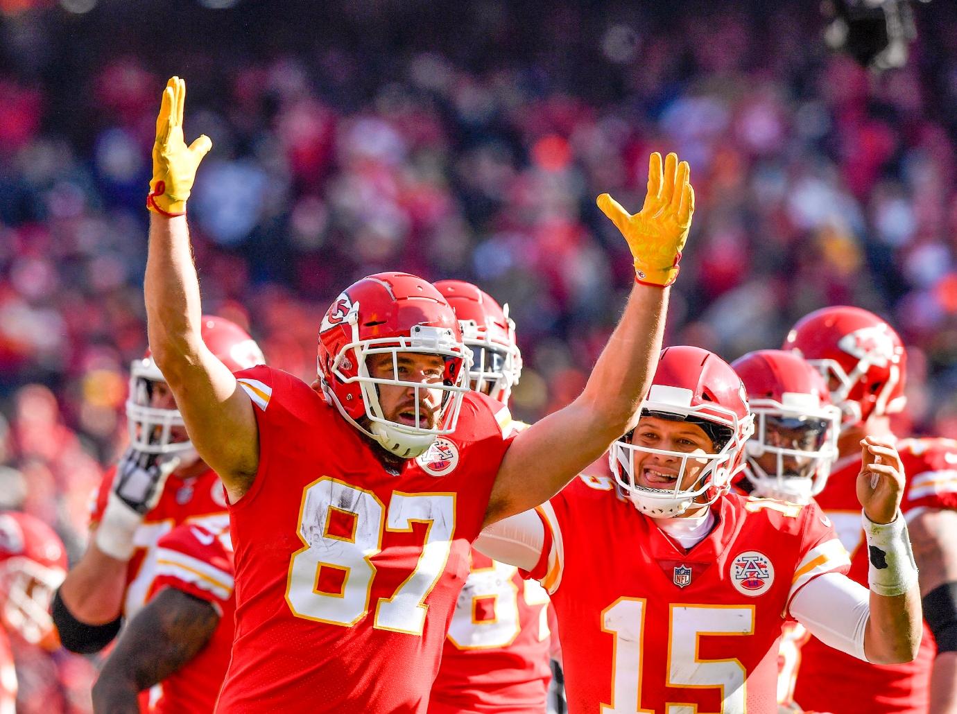 travis kelce patrick mahomes sideline outbursts dante hall